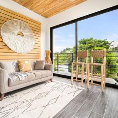 TH5 Peaceful Surf Retreat Walk to Beach and Town