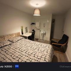 Free Car Park and walk to COOP, Etihad , Piccadilly,Free Snacks