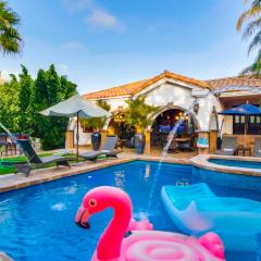 Resort Living: Hoops Outdoor Bar Views PoolSpa