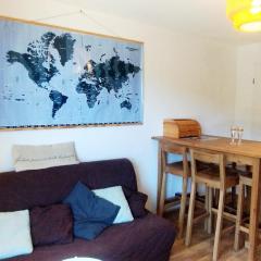 Appartement Confortable au Pied des Pistes - 2 Pièces avec Balcon, 9ème étage - FR-1-771-23