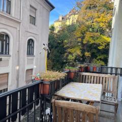 Gellert Square Family Residence - Premium Stay in Buda Side's Cultural Center