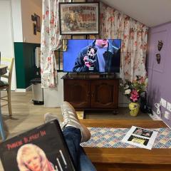 Chez Monica