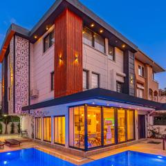 Casa Rosa Luxury Villa w heated Pool