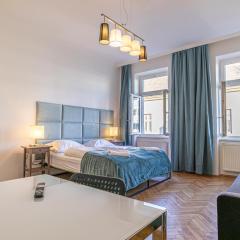 Comfortable & Amazing 2BR Apt with Local Flair