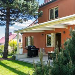 Golden Villa - Stylish Wegrzce Villa