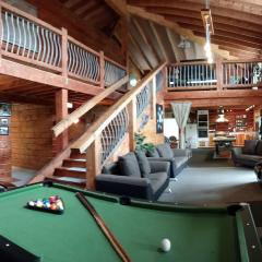 Summer Holidays 7BDR Lodge Up to 16 Guests BOOK NOW!