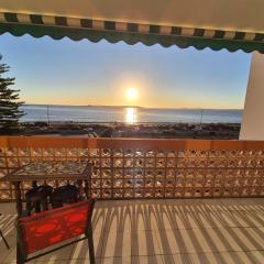 Apart Edificio Vanguardia frente al mar