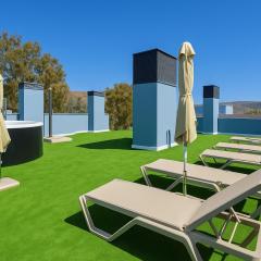 Modern Concept, Seaside Apartment