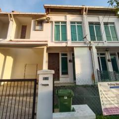 Falisy Homestay - Balok Perdana