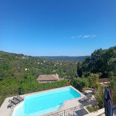 Luxury Villa and Panoramic View in Spéracèdes