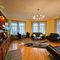 Old Town 2 Bedroom Apartment with Stunning River View by Dome Square and Presidential Castle