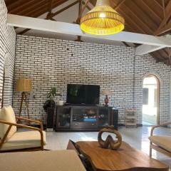 Huge 4 bedroom villa with Home Office