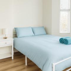 58 Stylish Acton Studio Fast Central Connection
