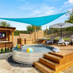 Cowboy Ridge Heated Pool, Fire Pits, Sleeps 12
