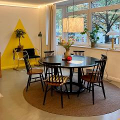 THE GREEN CHAIR Osterstraße - 65qm industrial apartment with balcony for 4-6