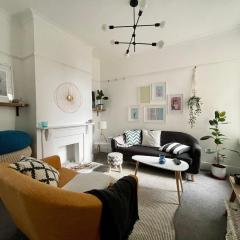 Stylish 3 bedroom townhouse with Garden