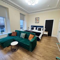 Apartment 5- 216 High Street