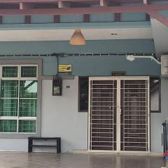 D Aida Homestay