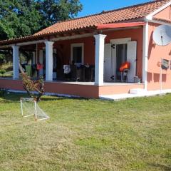 Detached Vacation House with sea views at Chalikounas