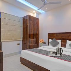 Townhouse Hotel Spotlight