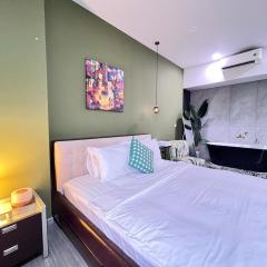 StayX Sunrise City View