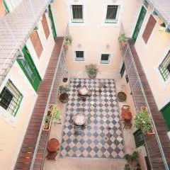 The Market Courtyard - Suites Hotel