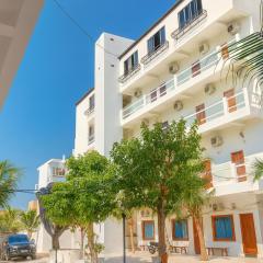 Sân Vườn Hotel Khánh Hòa