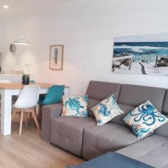 Modern apartment in the center near the beach and Barcelona