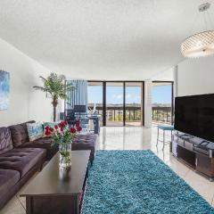 Bright Two Bedroom Condo with Lake Views