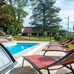 Lou Cantou sur Lunain-Piscine & SPA nordique