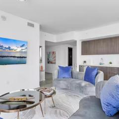 X Lounge VII - High-Rise with Rooftop Pool & Skyline Views in Downtown Miami