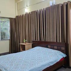 Manola Hill Bungalow