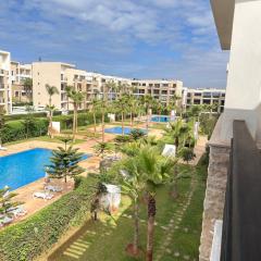 Appart familial avec terrasse et piscine, à 2 pas de la plage des nations - Rabat
