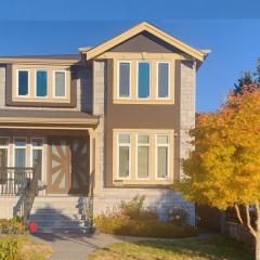 Tina House - Near Skytrain Metrotown