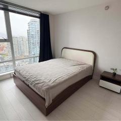 Family-Friendly 2BR Apartment in Vibrant East Vancouver