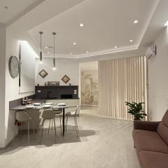 Perlage House -Appartamento in Centro a 200 mt da Porta Camollia a piano terra con entrata indipendente - Parcheggi disponibili -