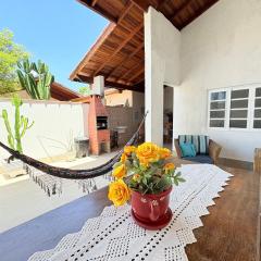 CASA ACONCHEGANTE e PERTINHO DA PRAIA