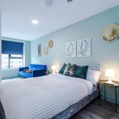 Versatile Retreat-Mid/Long Stay%