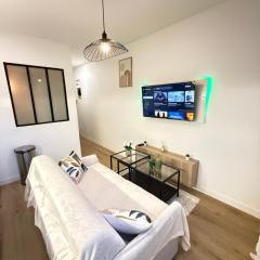 Séjour lumineux et moderne aux portes de Paris