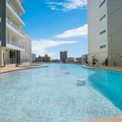 Inner City Studio Pool Free parking