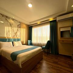 Gabry Grand Egyptian Museum and Pyramids