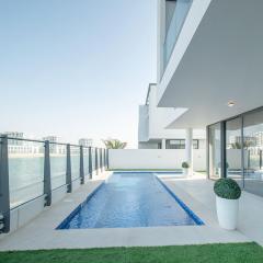 Luxury Villa direct beach access with private pool