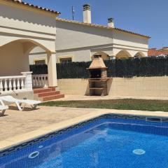 Casa acogedora con piscina privada, Wi-Fi, admite mascotas cerca de la playa - ES-348-6