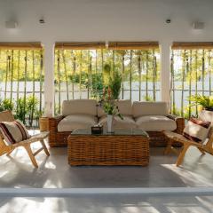 Villa Ariana