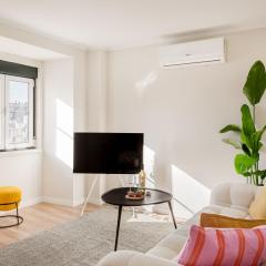 Stunning Views I Lisbon Chic Stay