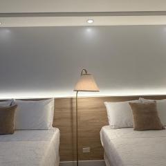 Newly renovated luxury, modern style Waikiki Sunset Hotel Ocean view Freeparking