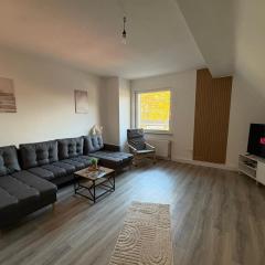 Komfort & Stil, Moderne Wohnung mit Fitnessraum