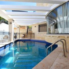 Villa Rose- Luxury Mountain Hideaway with Private Pool & Jacuzzi