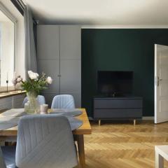 Manhattan Olive Apartment by Elite Apartments