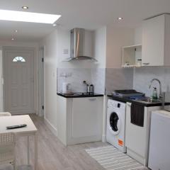 Studio near Heathrew Airport